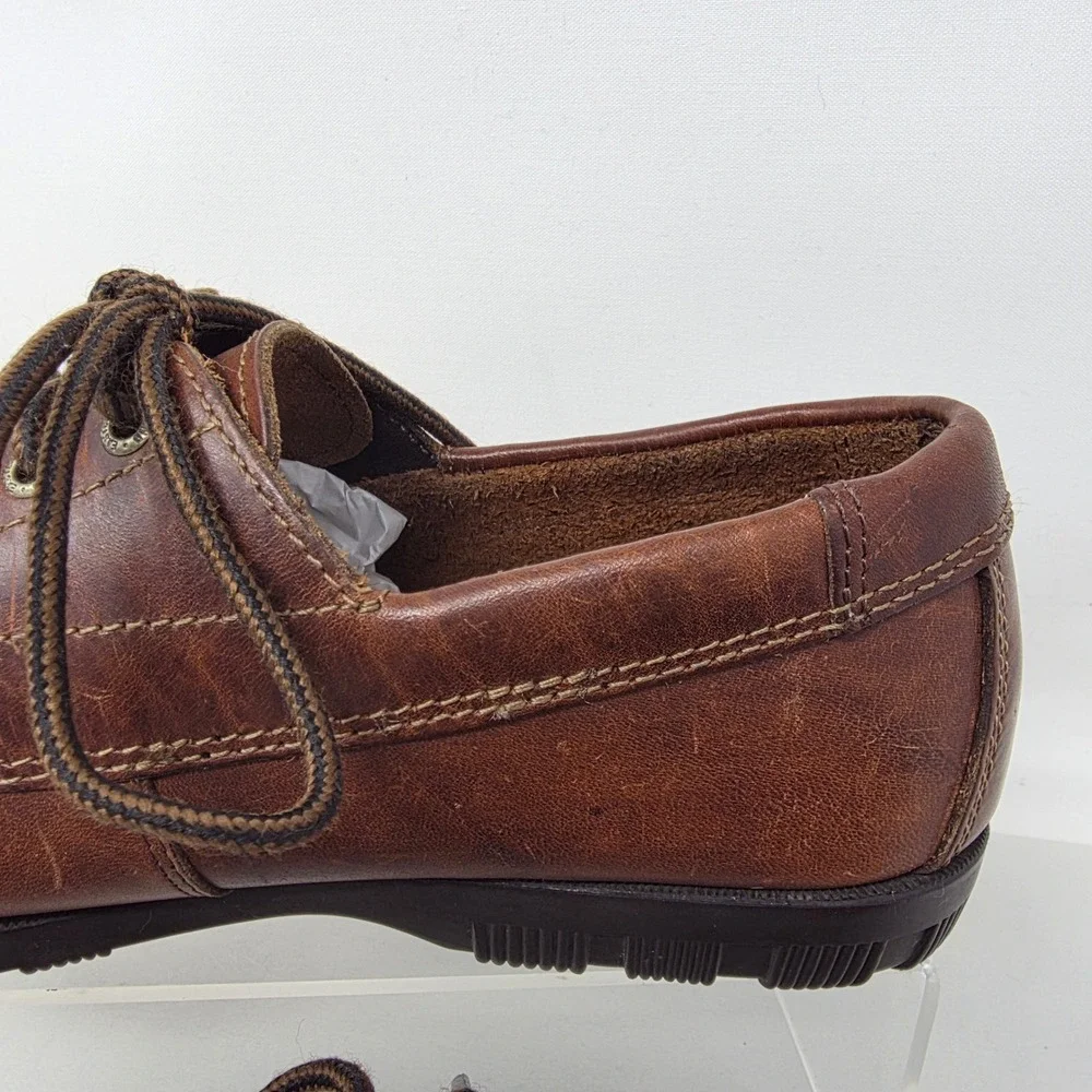 Eastland ships from